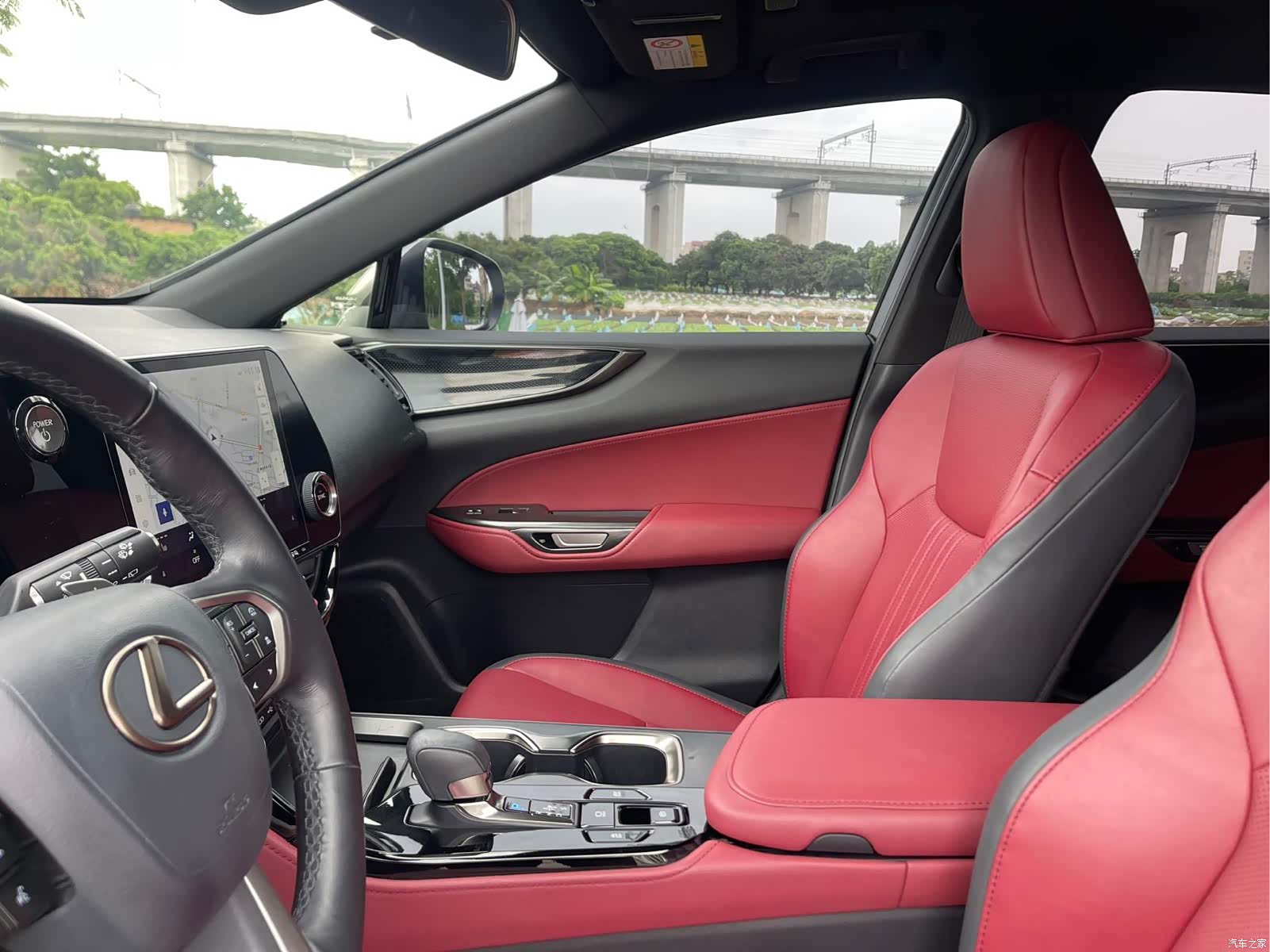 Lexus NX, 2022 19