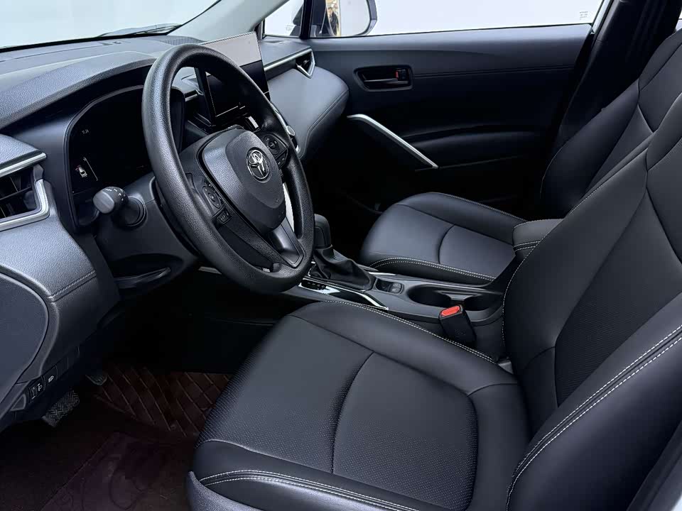 Toyota Corolla Sharp amplifier