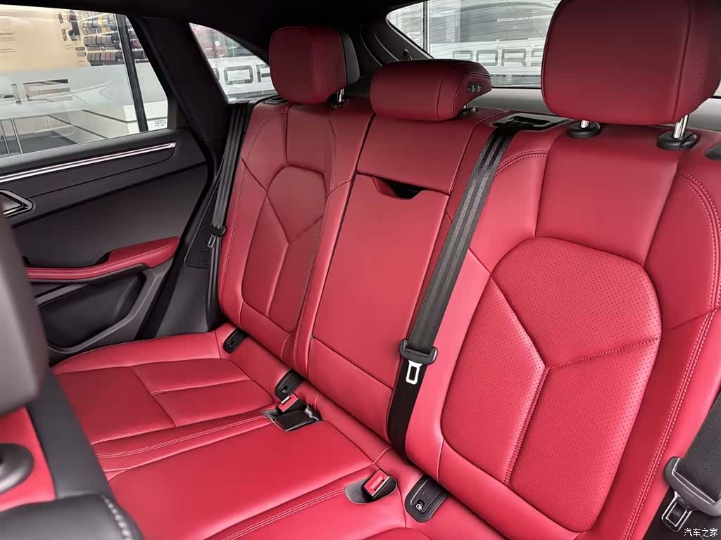 Porsche Macan, 2024 13
