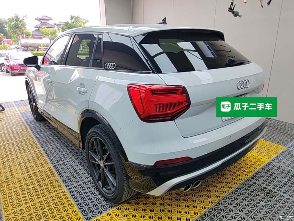 Audi Q2L, 2021 все фото