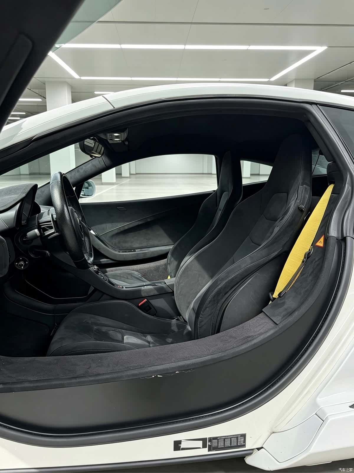 McLaren 650S, 2015 4