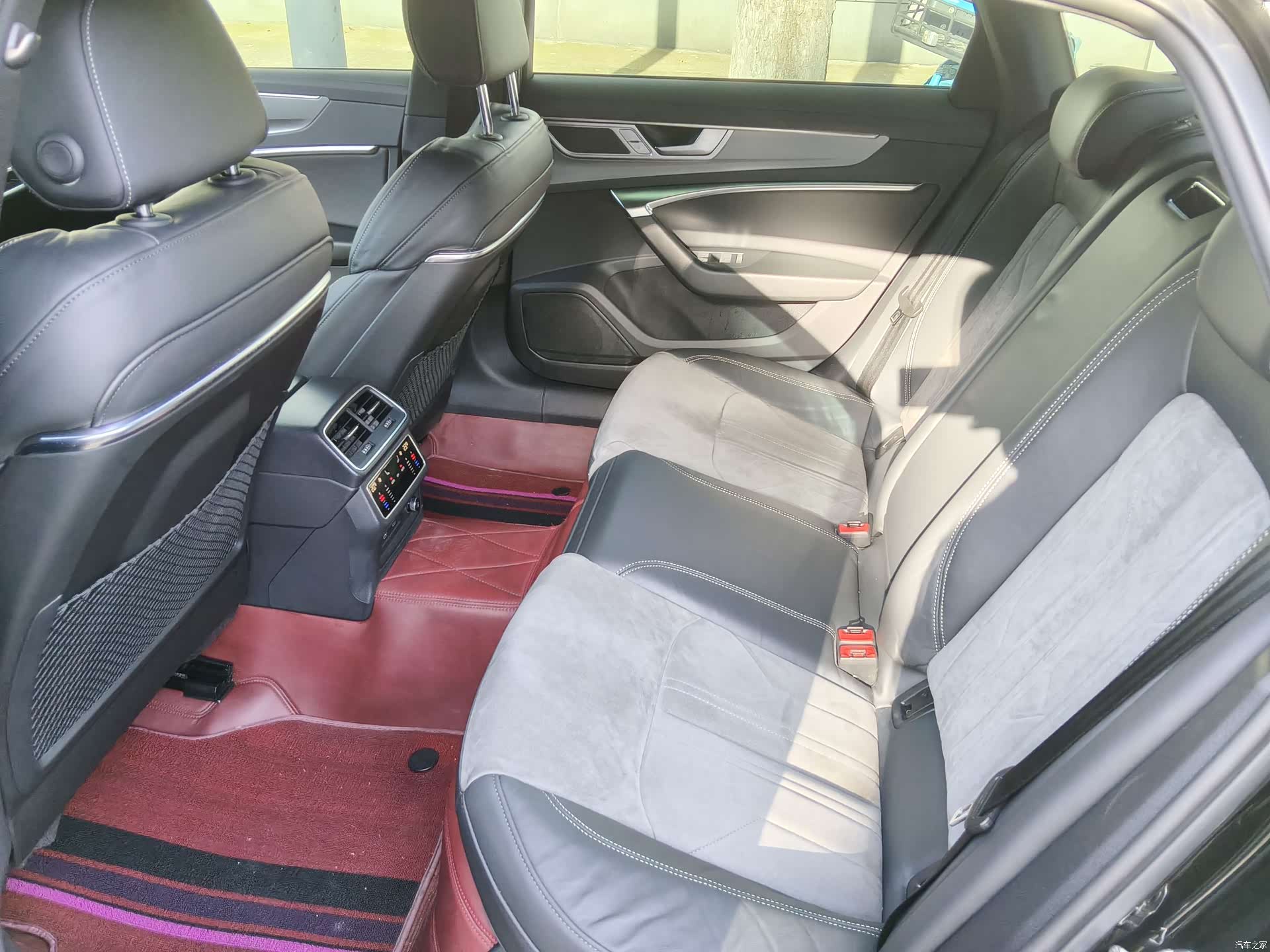 Audi A6L, 2023 все фото