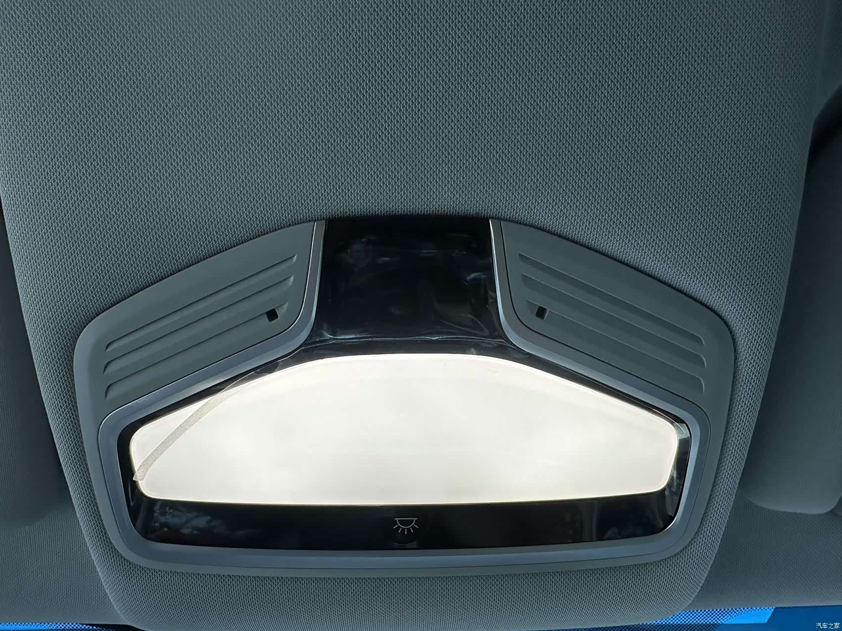 Geely Emgrand, 2022 17