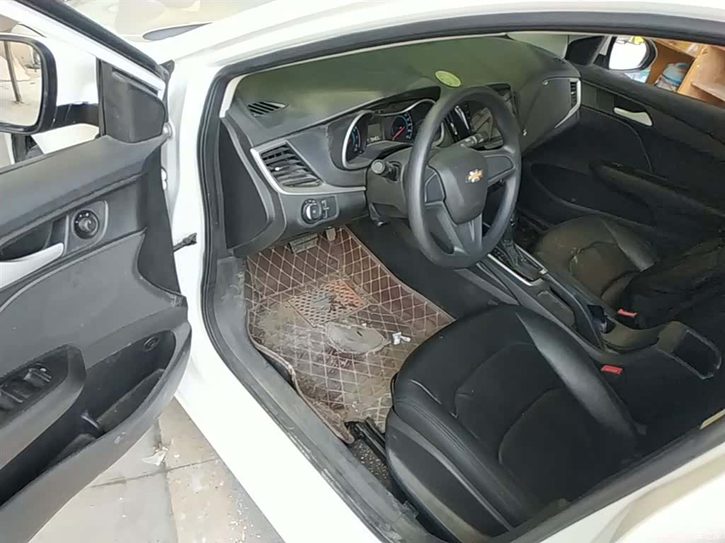 Chevrolet 320, 2019 16