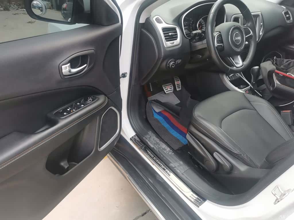 Jeep Compass, 2017 16