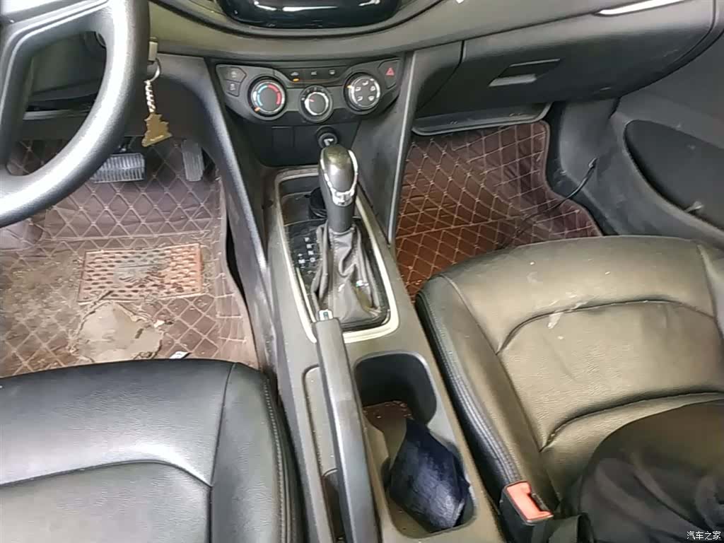 Chevrolet 320, 2019 14