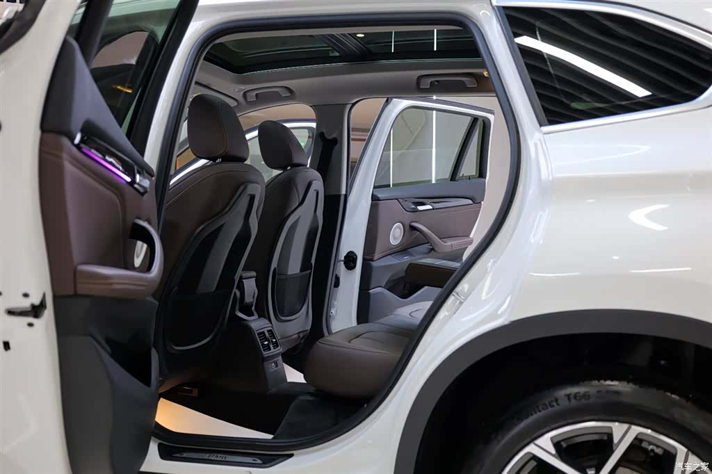 BMW X1, 2021 28