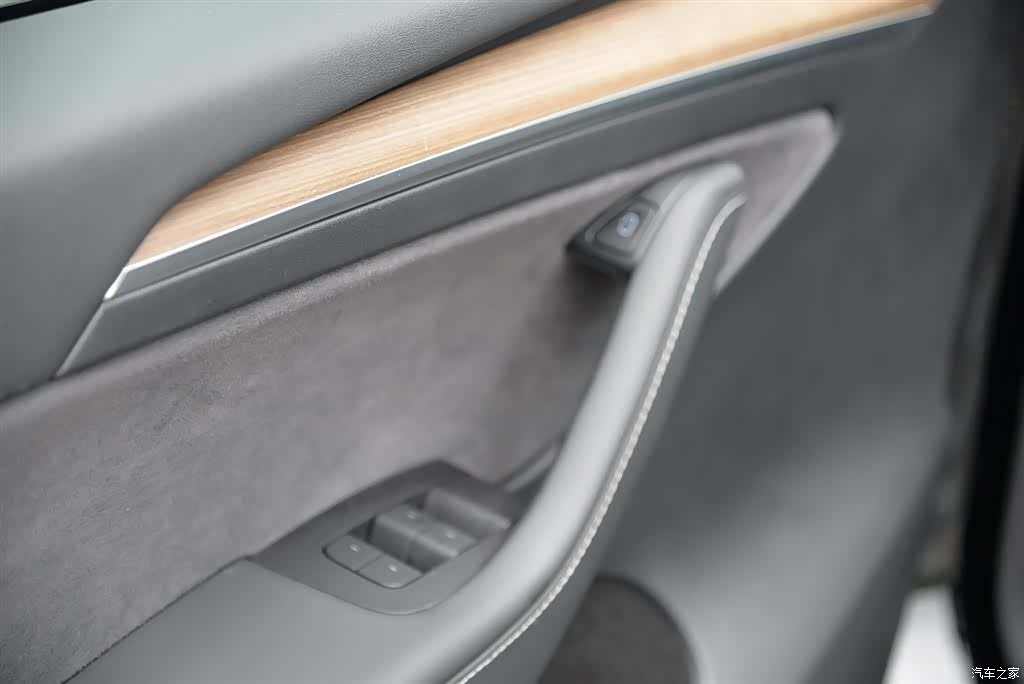 Tesla Model Y, 2021 16