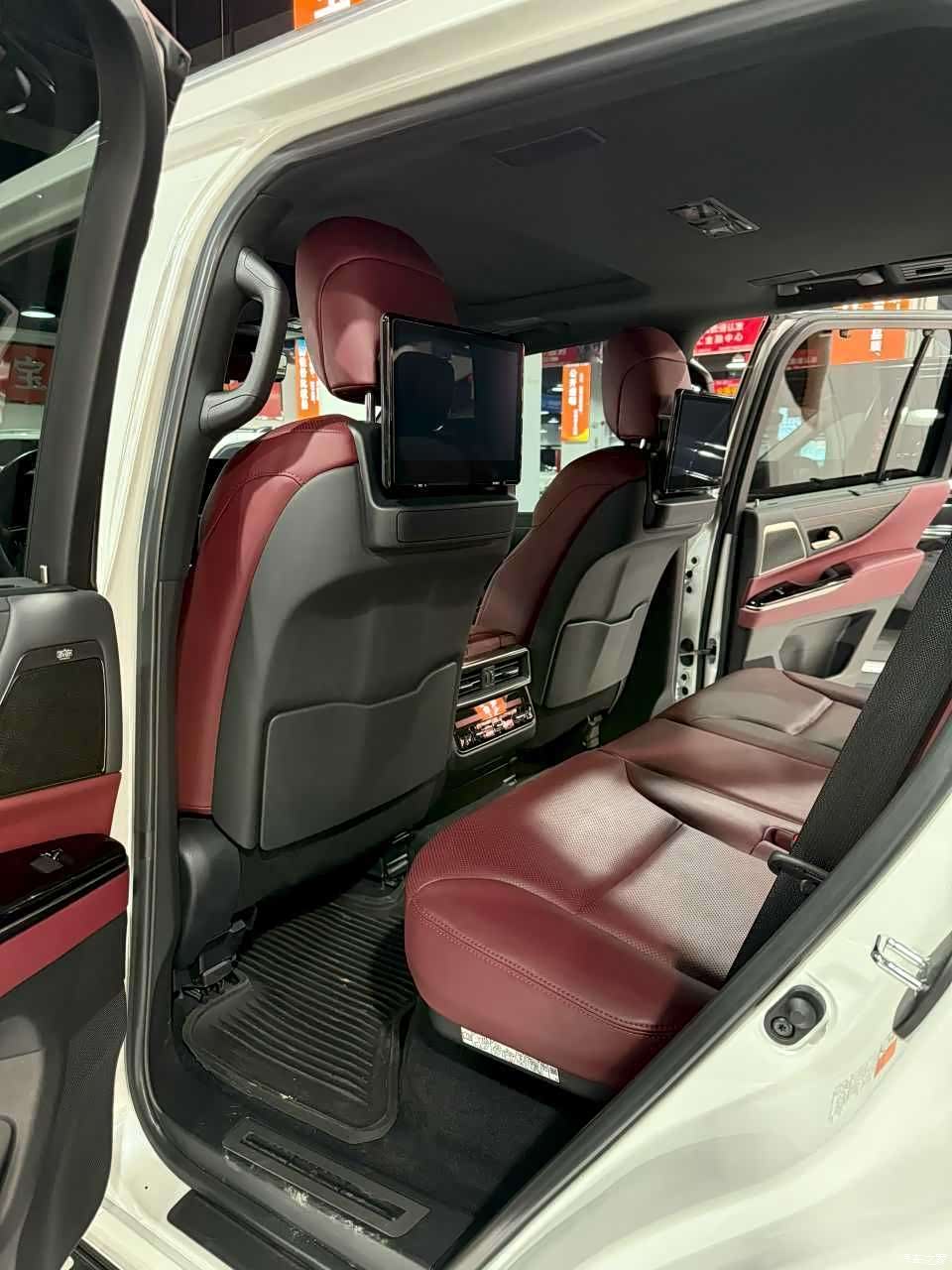 Lexus LX, 2024 6