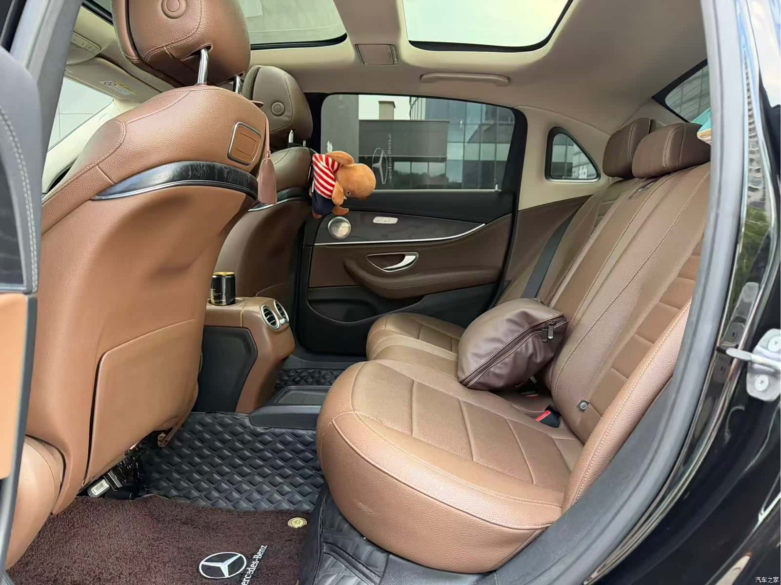 Mercedes-Benz E-Class, 2019 6