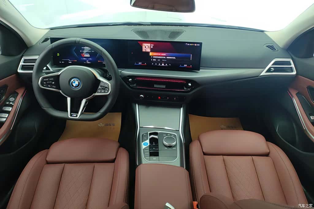 BMW i3, 2025 12