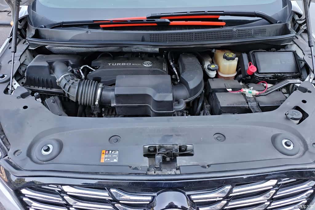 Buick GL8, 2021 10