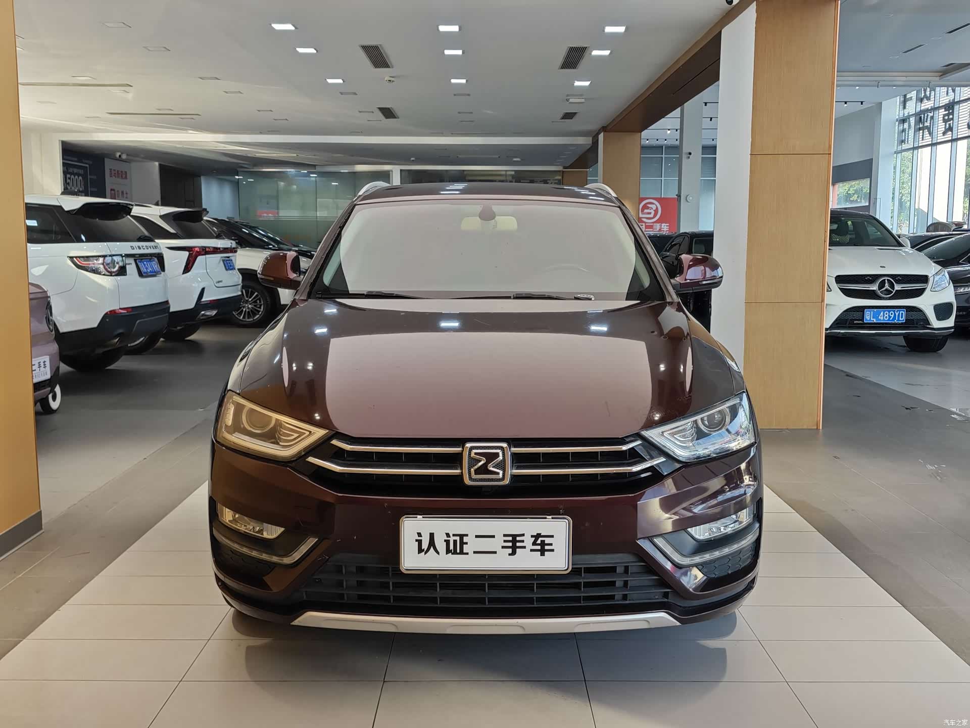 Zotye SR7, 2016 3