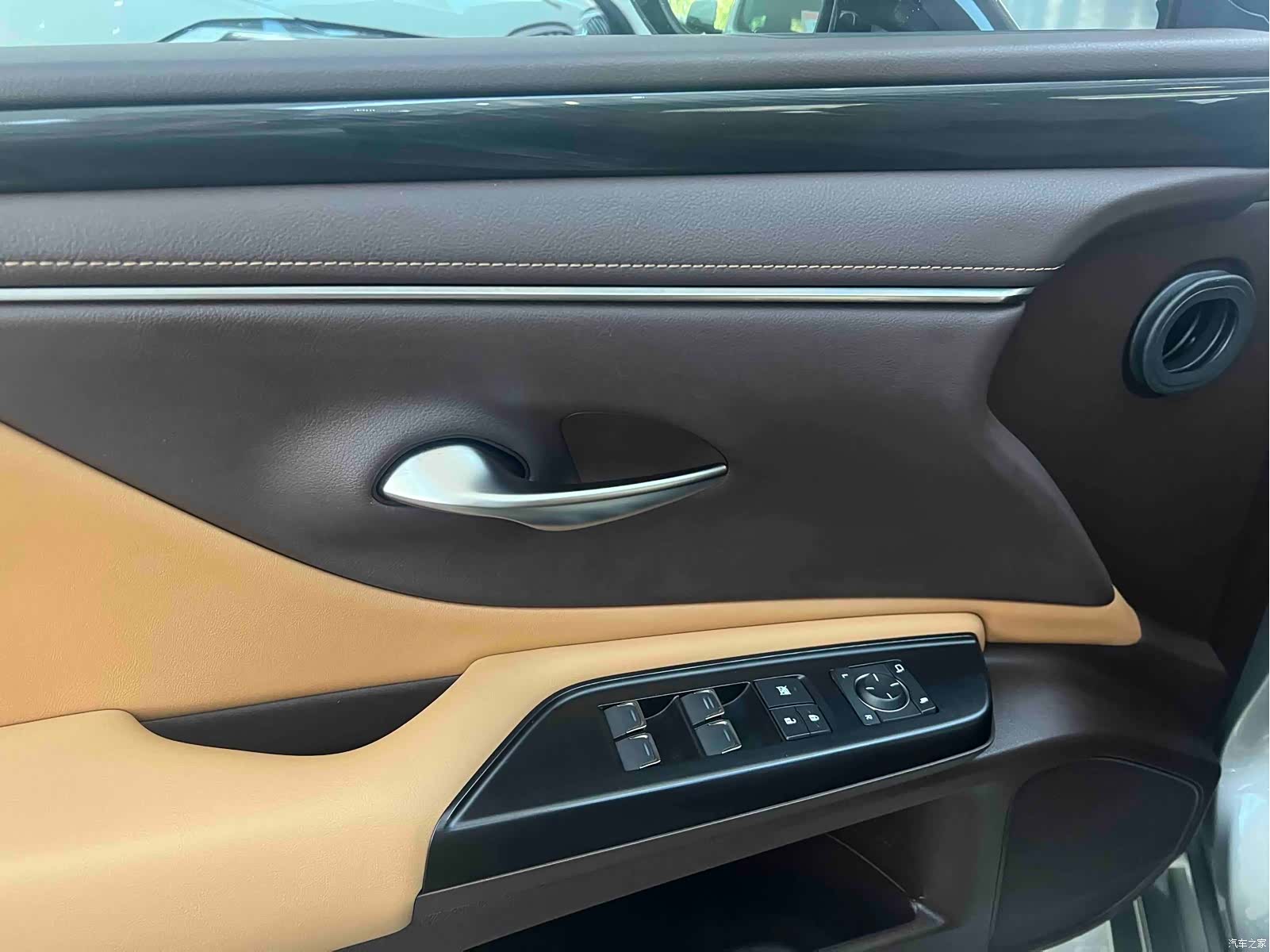 Lexus ES, 2021 12