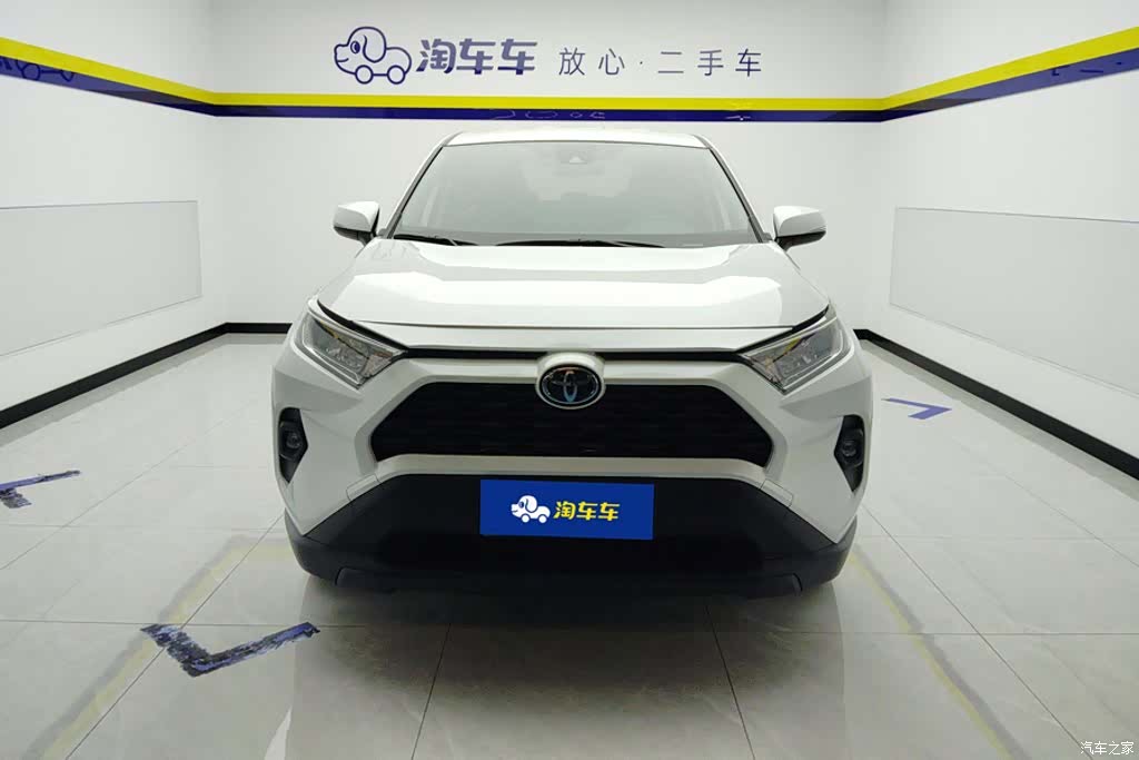 Toyota RAV4, 2025 2