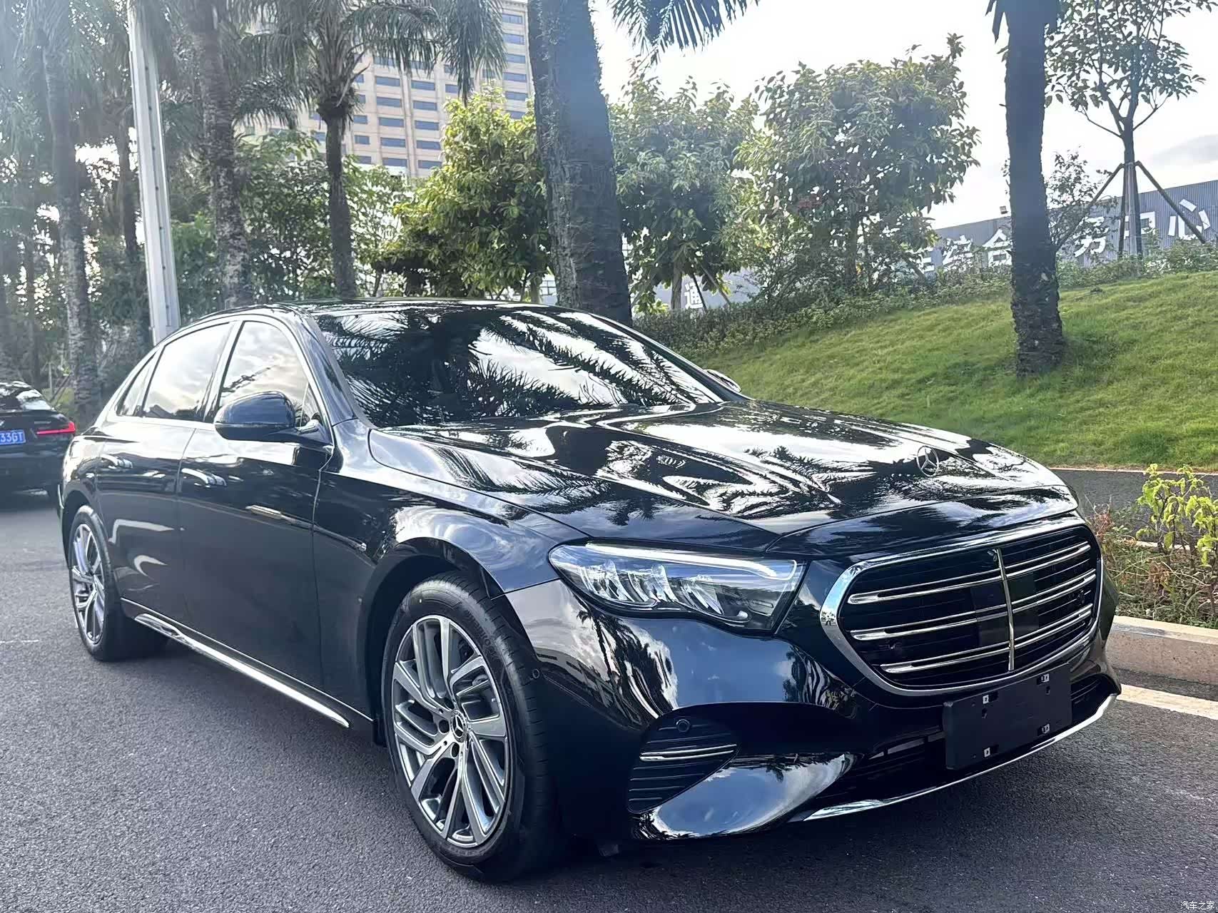 Mercedes-Benz E-Class, 2025 3