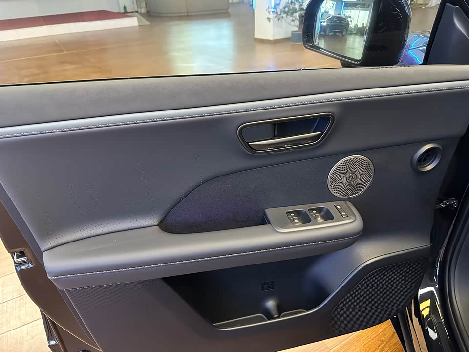 Toyota Platinum Wisdom 3X