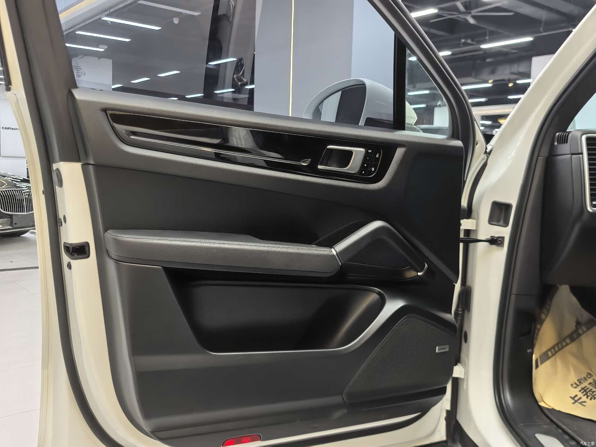Porsche Cayenne, 2021 12