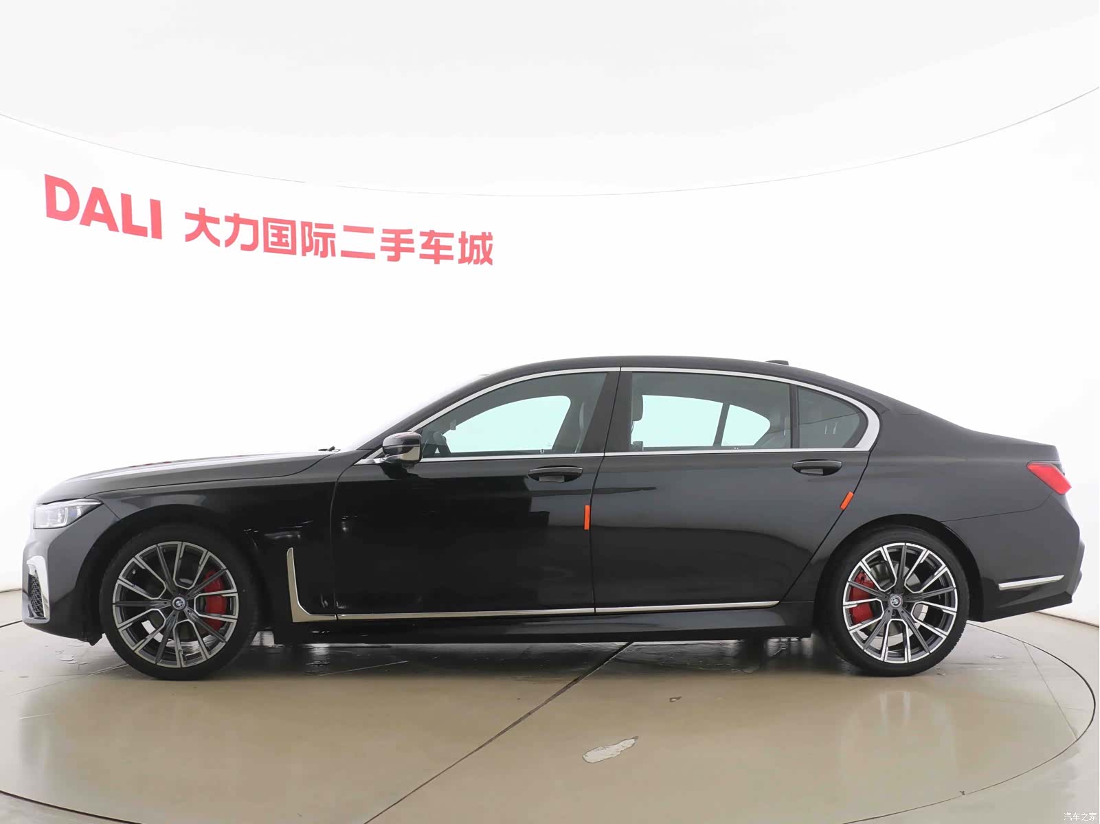 BMW 7 Series, 2018 все фото