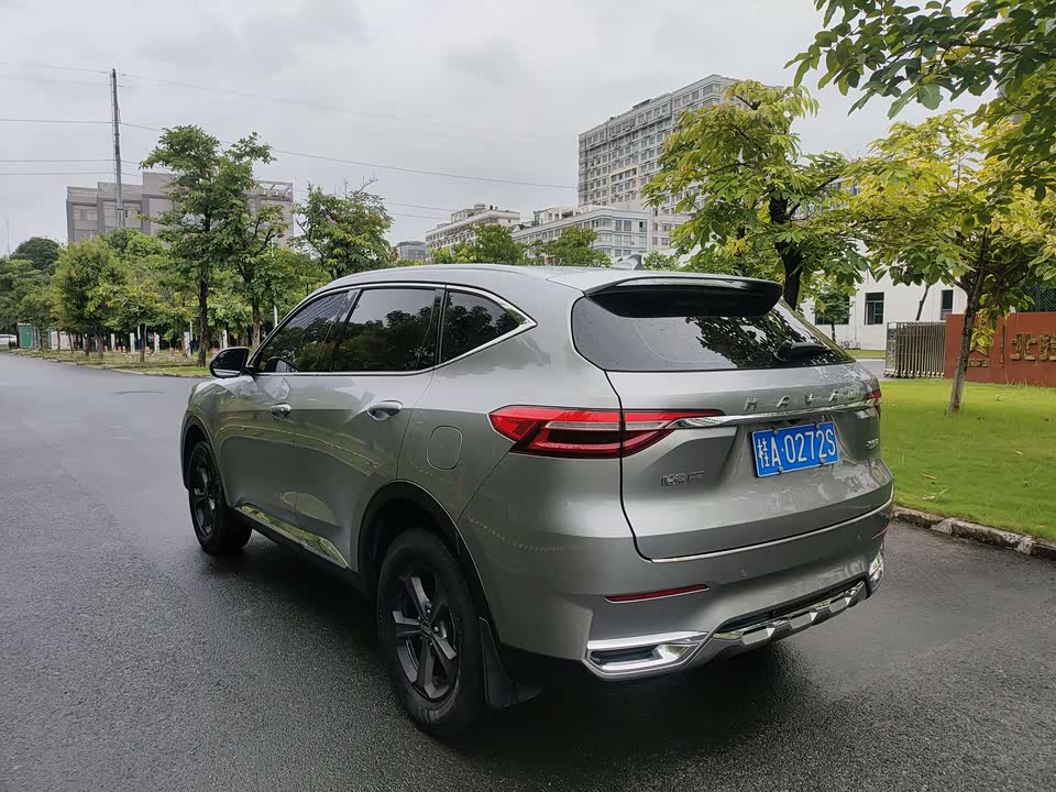 Haval F7