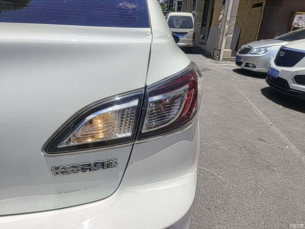 Mazda 3, 2015 8