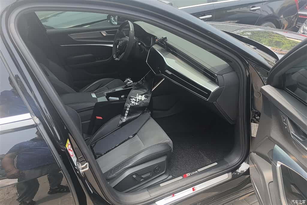 Audi A6L, 2021 8