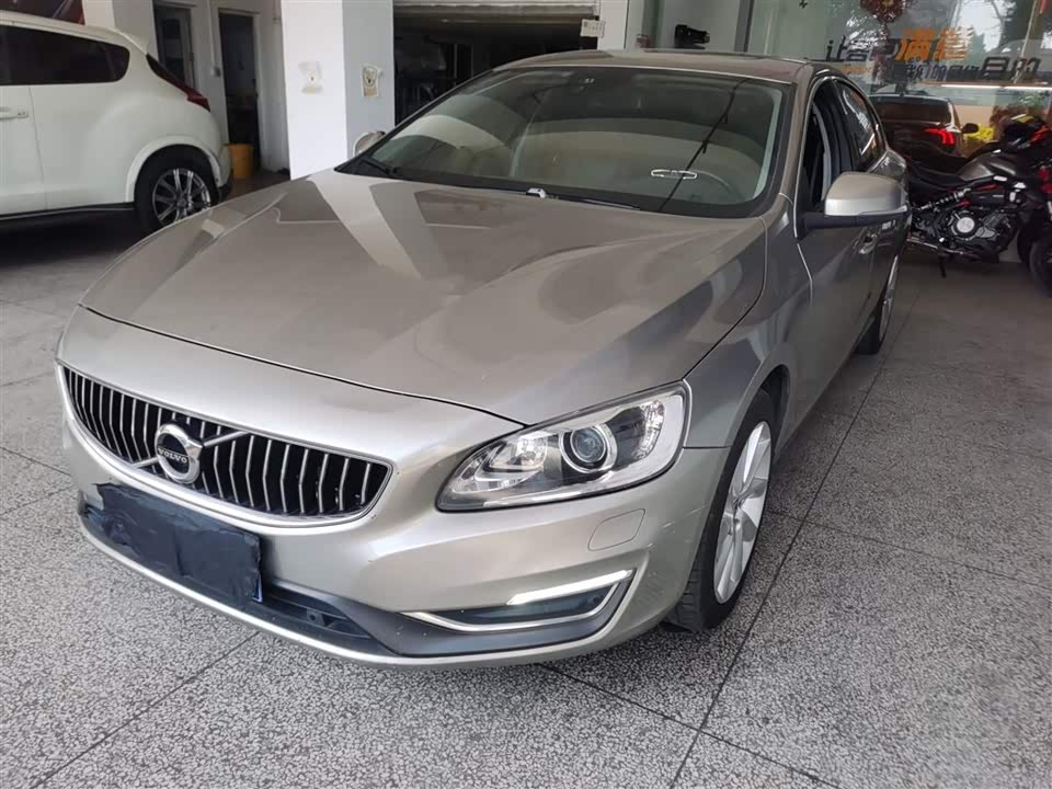 Volvo S60