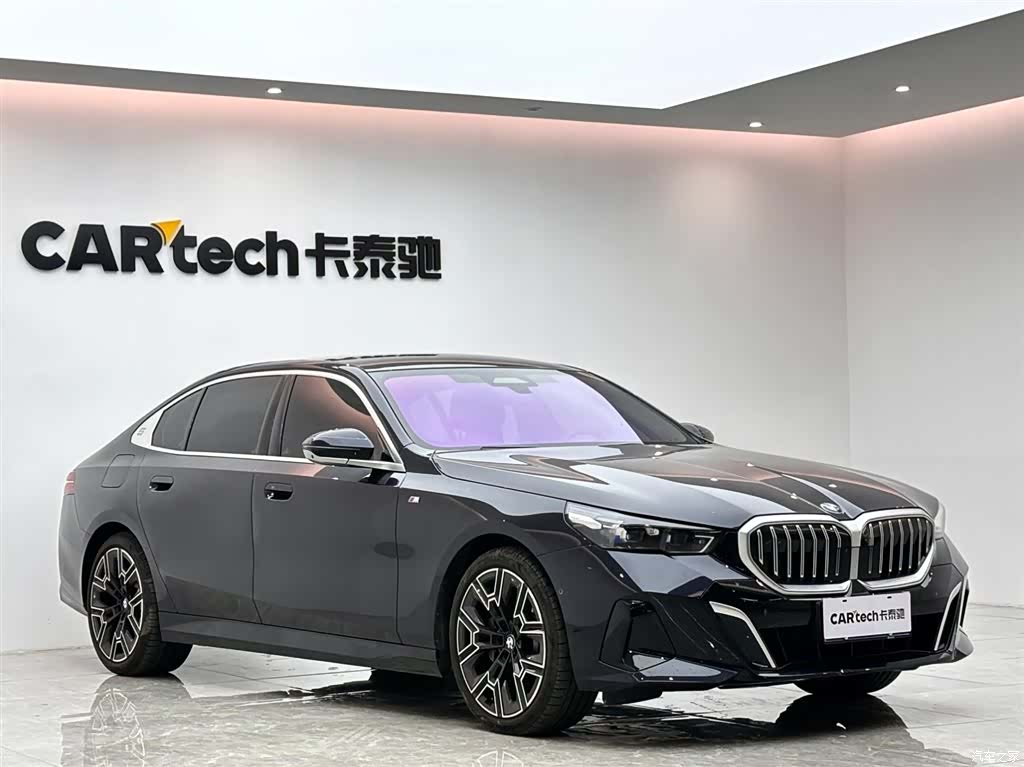 BMW 5 Series, 2025 6