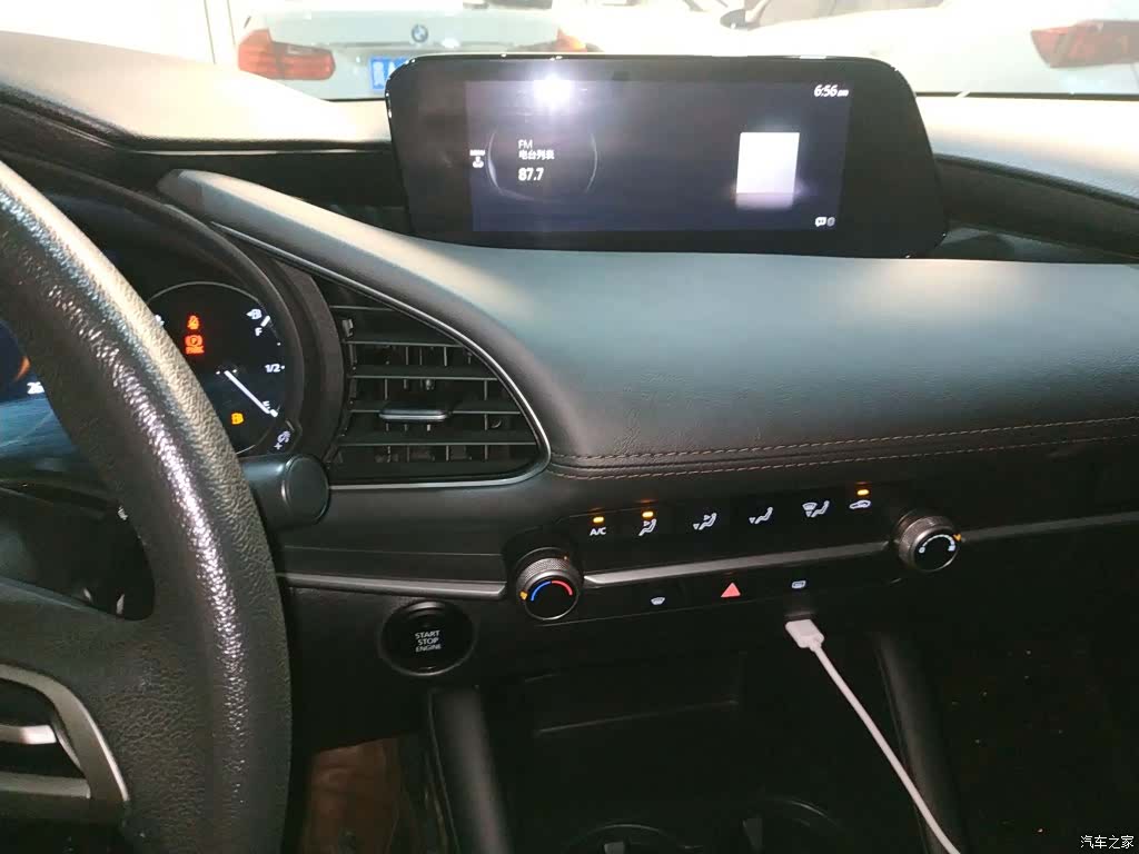Mazda Mazda3, 2020 13