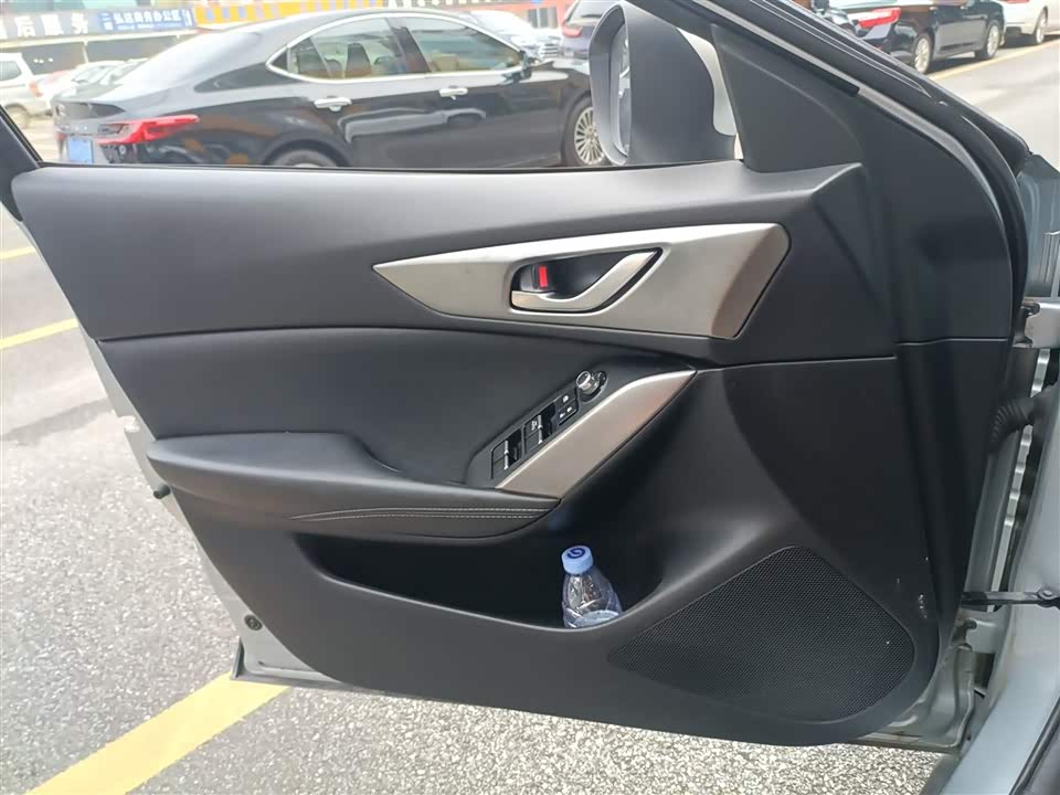 Mazda CX-4