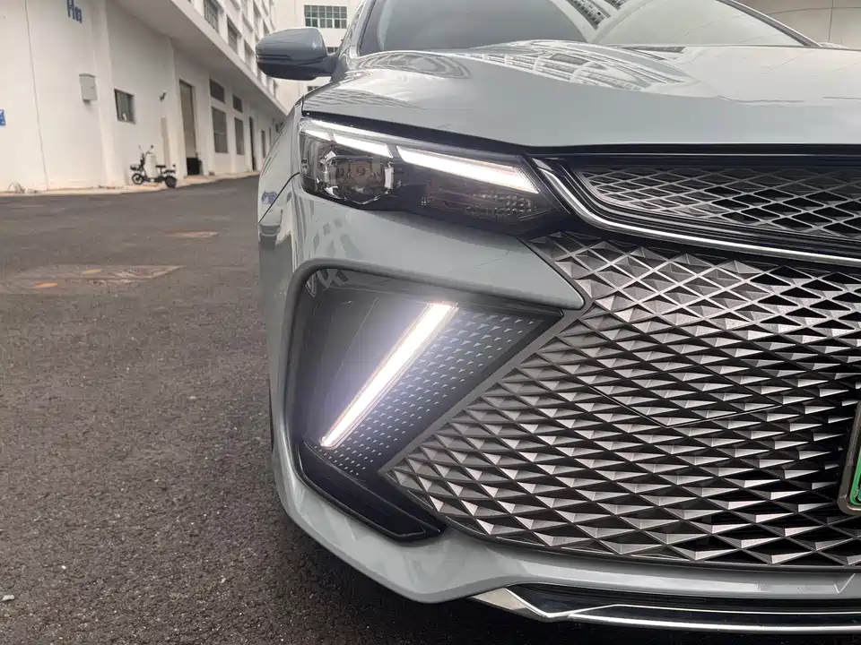 Geely Emgrand L HiP Geely Emgrand L HiP