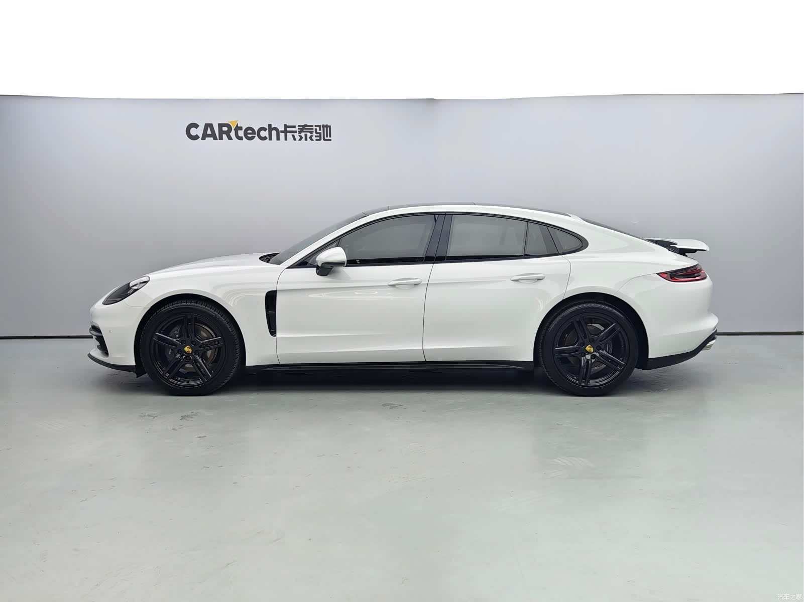 Porsche Panamera, 2017 3