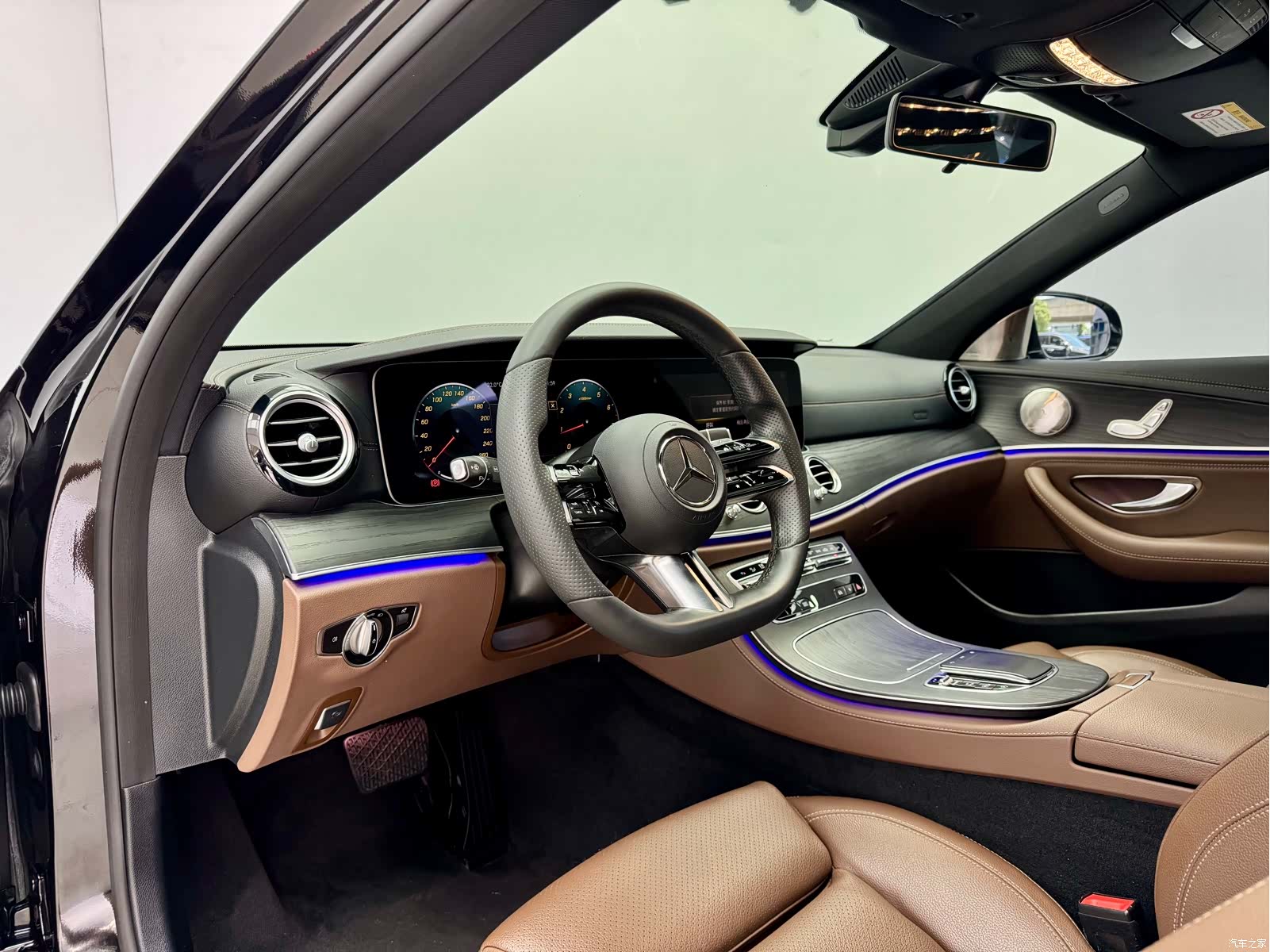 Mercedes-Benz E-Class, 2022 6