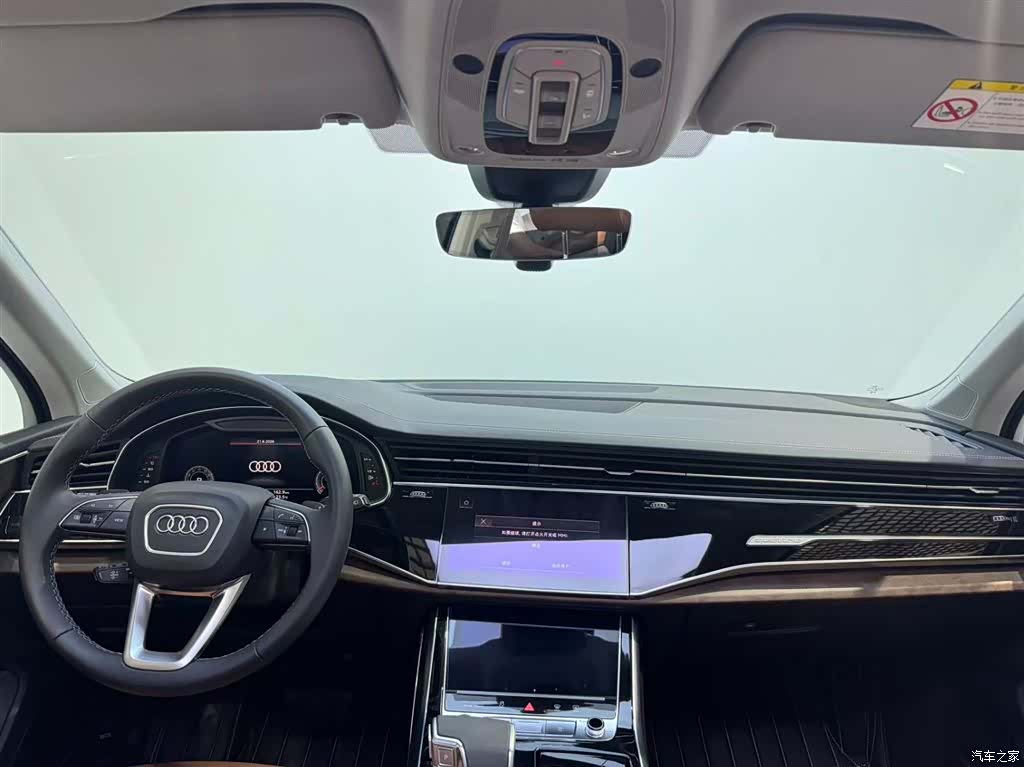 Audi Q7, 2025 7