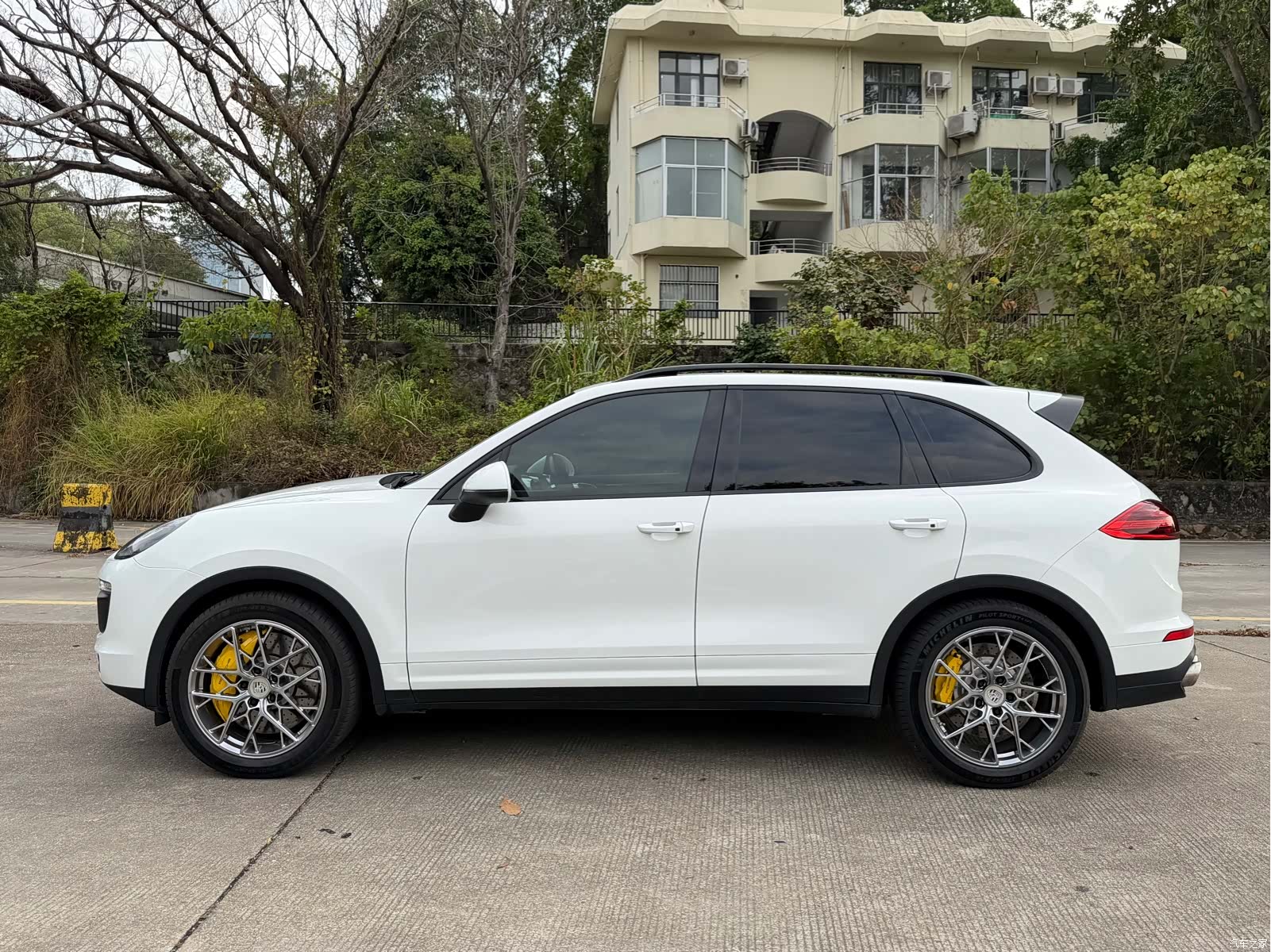 Porsche Cayenne, 2015 16