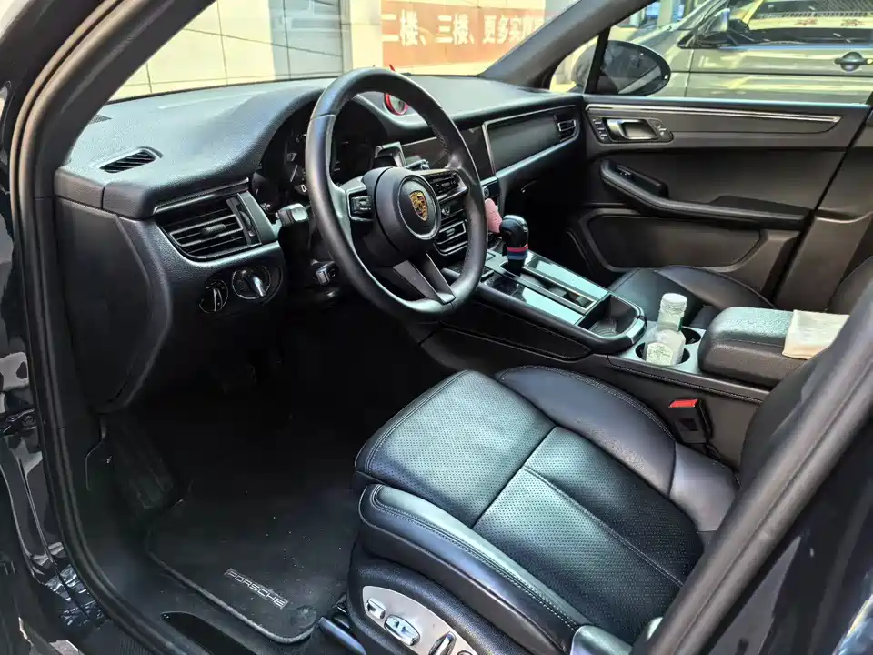 Porsche Macan Porsche Macan
