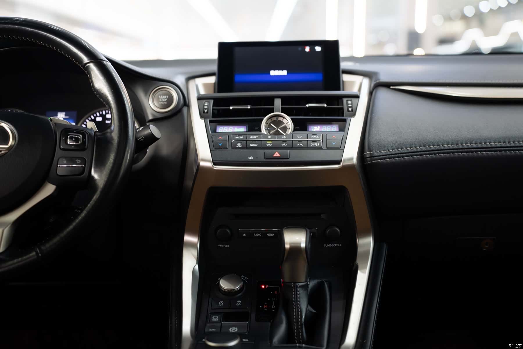 Lexus NX, 2016 9