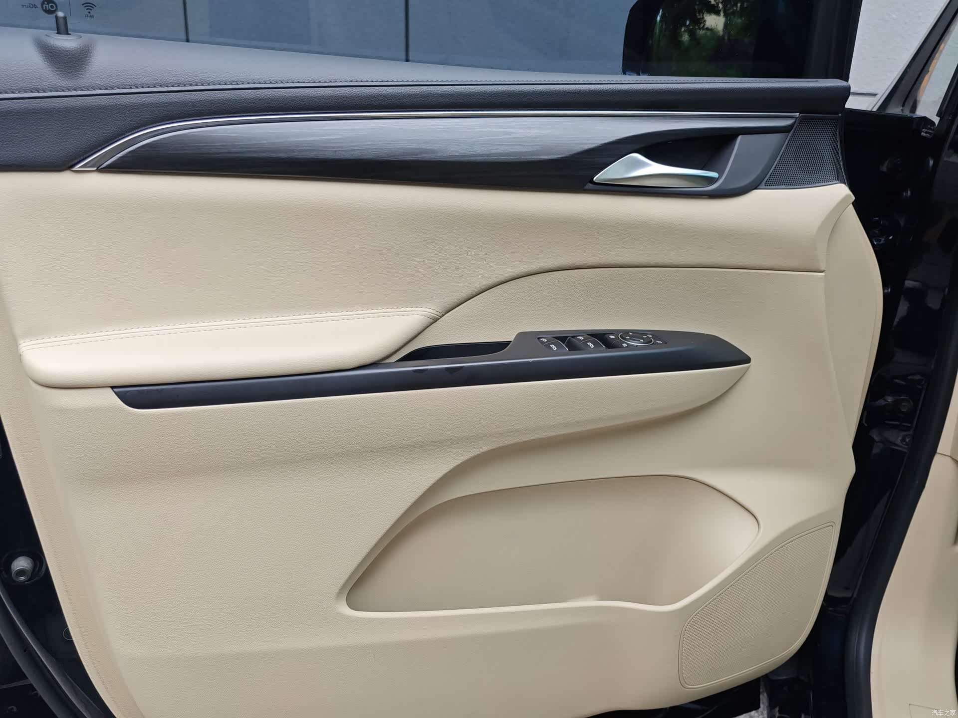 Buick GL8, 2022 12