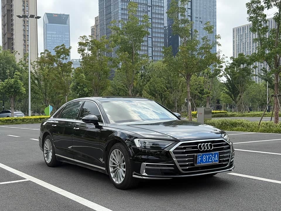 Audi A8
