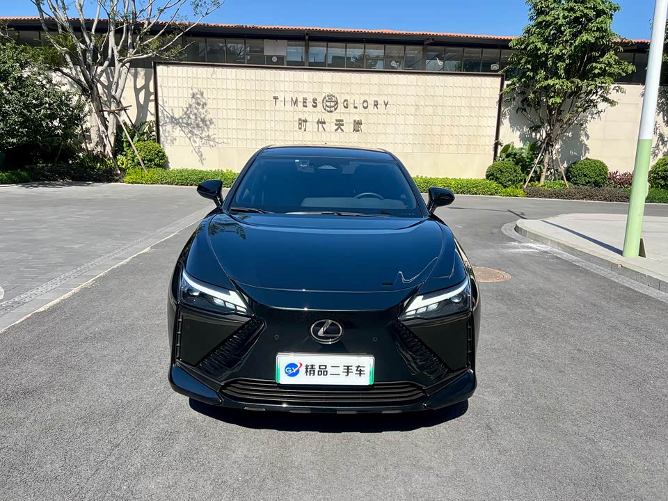 Lexus RZ