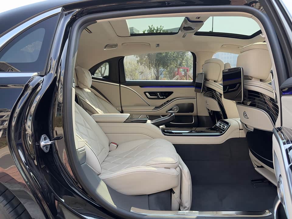 Mercedes-Benz Maybach S-class