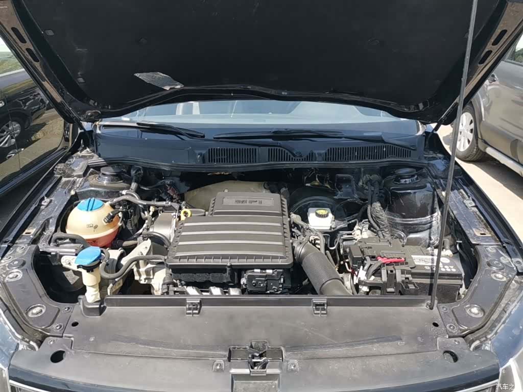 Volkswagen Lavida, 2016 20