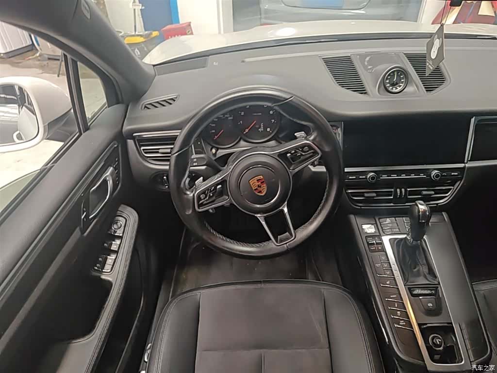 Porsche Macan, 2020 11