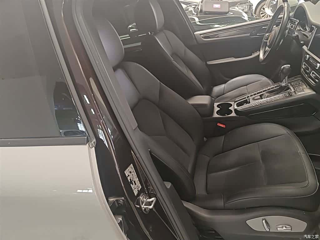 Porsche Macan, 2020 25