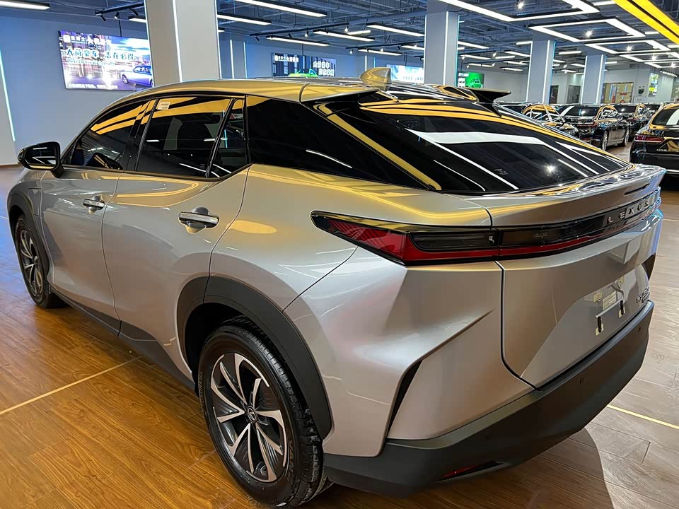 Lexus RZ Lexus RZ