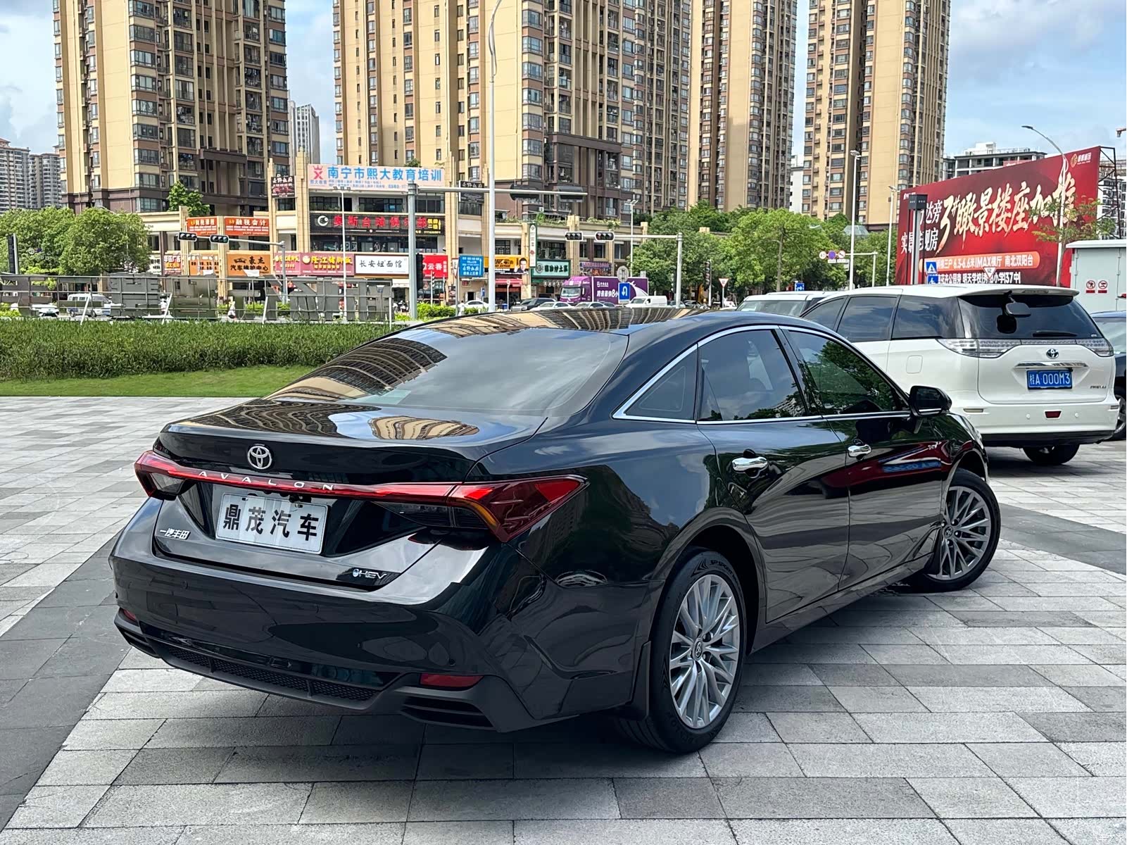 Toyota Avalon, 2025 8