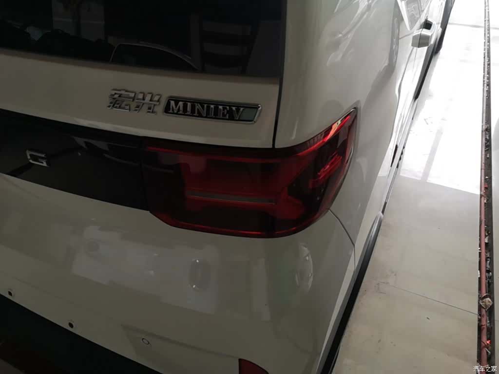 Wuling MINIEV, 2022 8