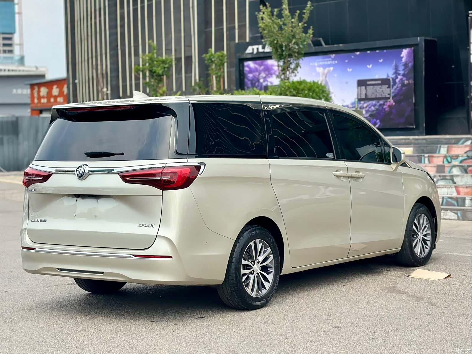 Buick GL8, 2022 4