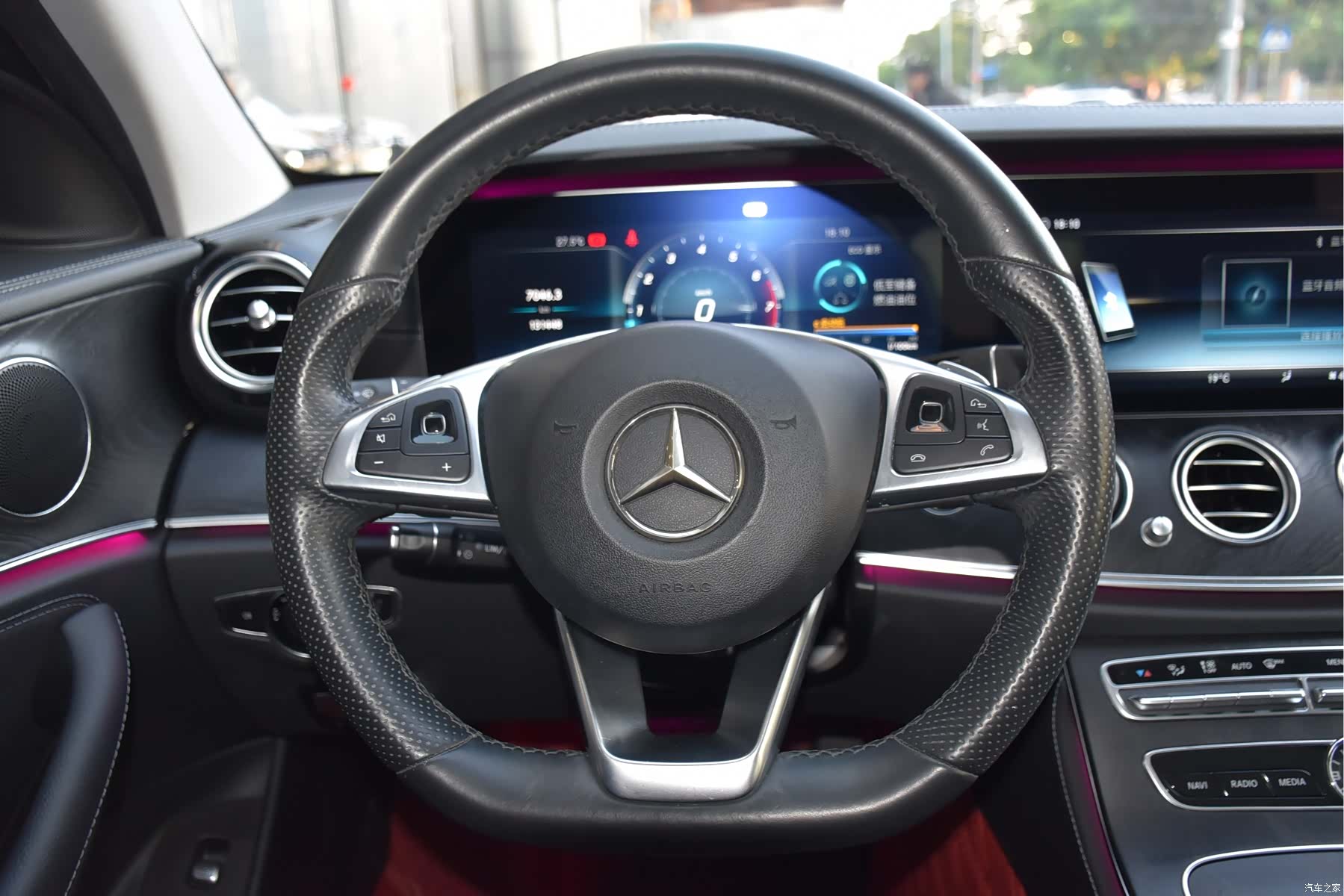 Mercedes-Benz E-Class, 2018 17