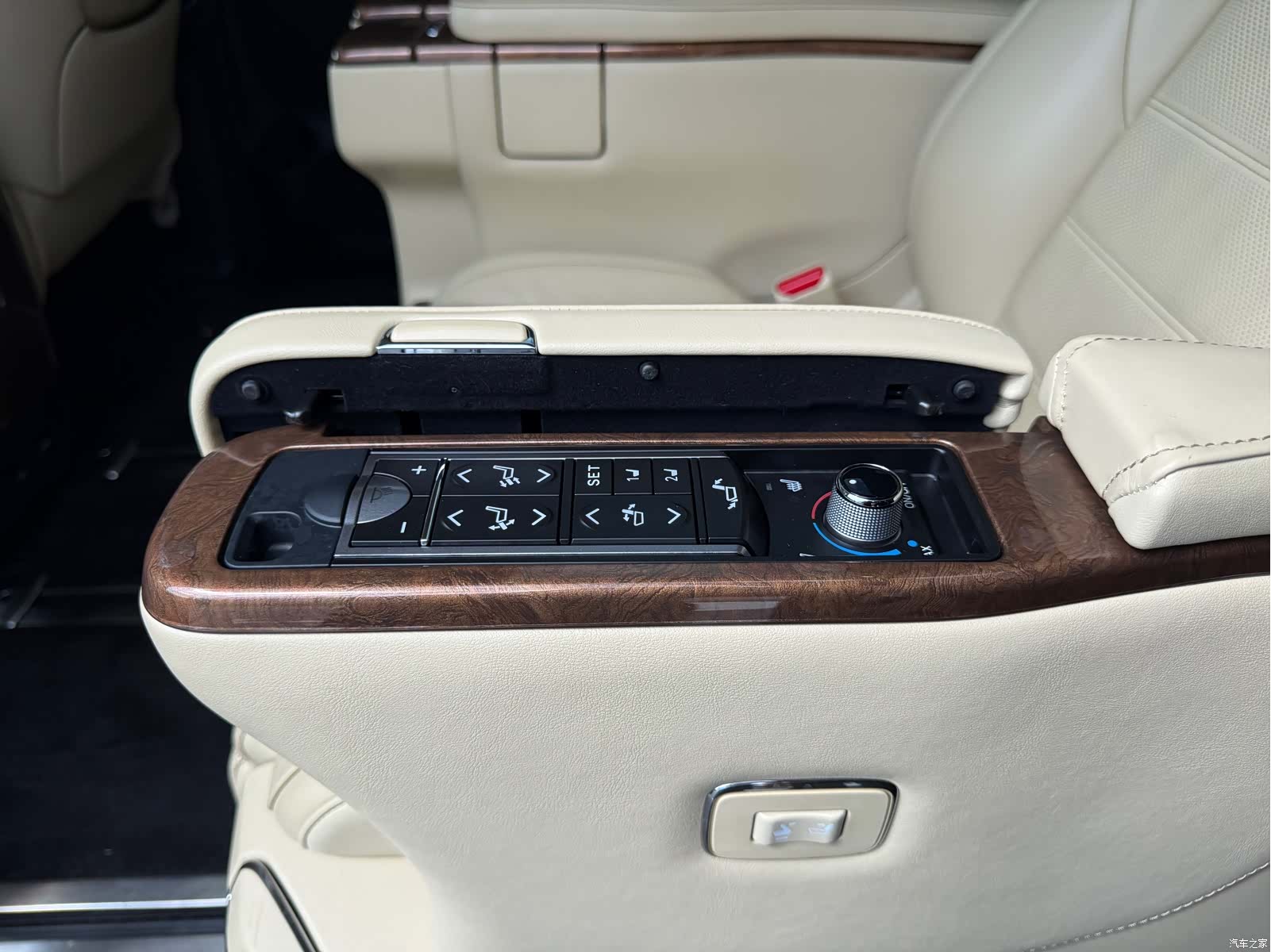 Toyota Alphard, 2017 11